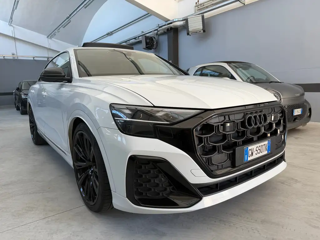Audi Q8 2025 из Европы — купить под ключ