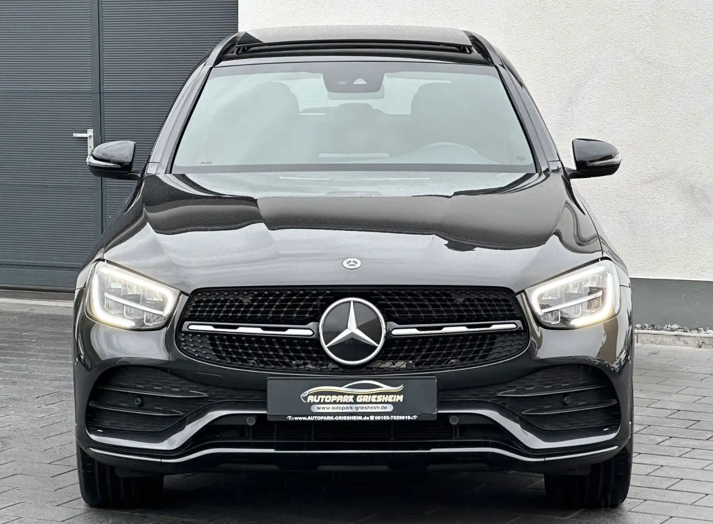 Mercedes-Benz GLC 400 d 4Matic*AMG-LINE*1HD*DIGITAL Tacho*AHK* Grau - 2