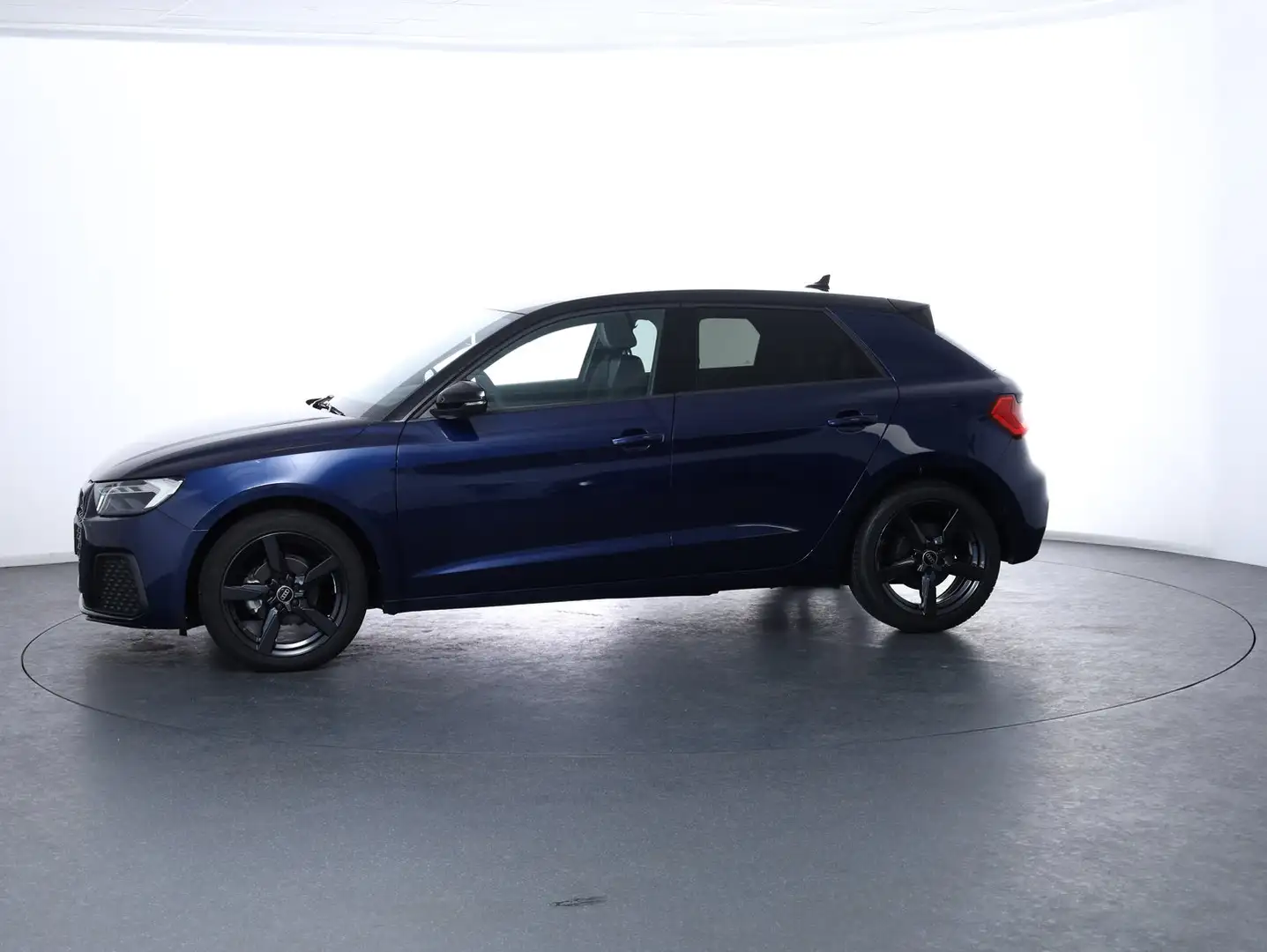 Audi A1 25 TFSI intense Blau - 2