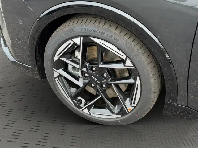 Kia K4 view 8