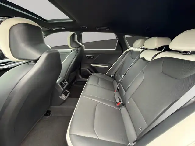 Kia K4 view 11