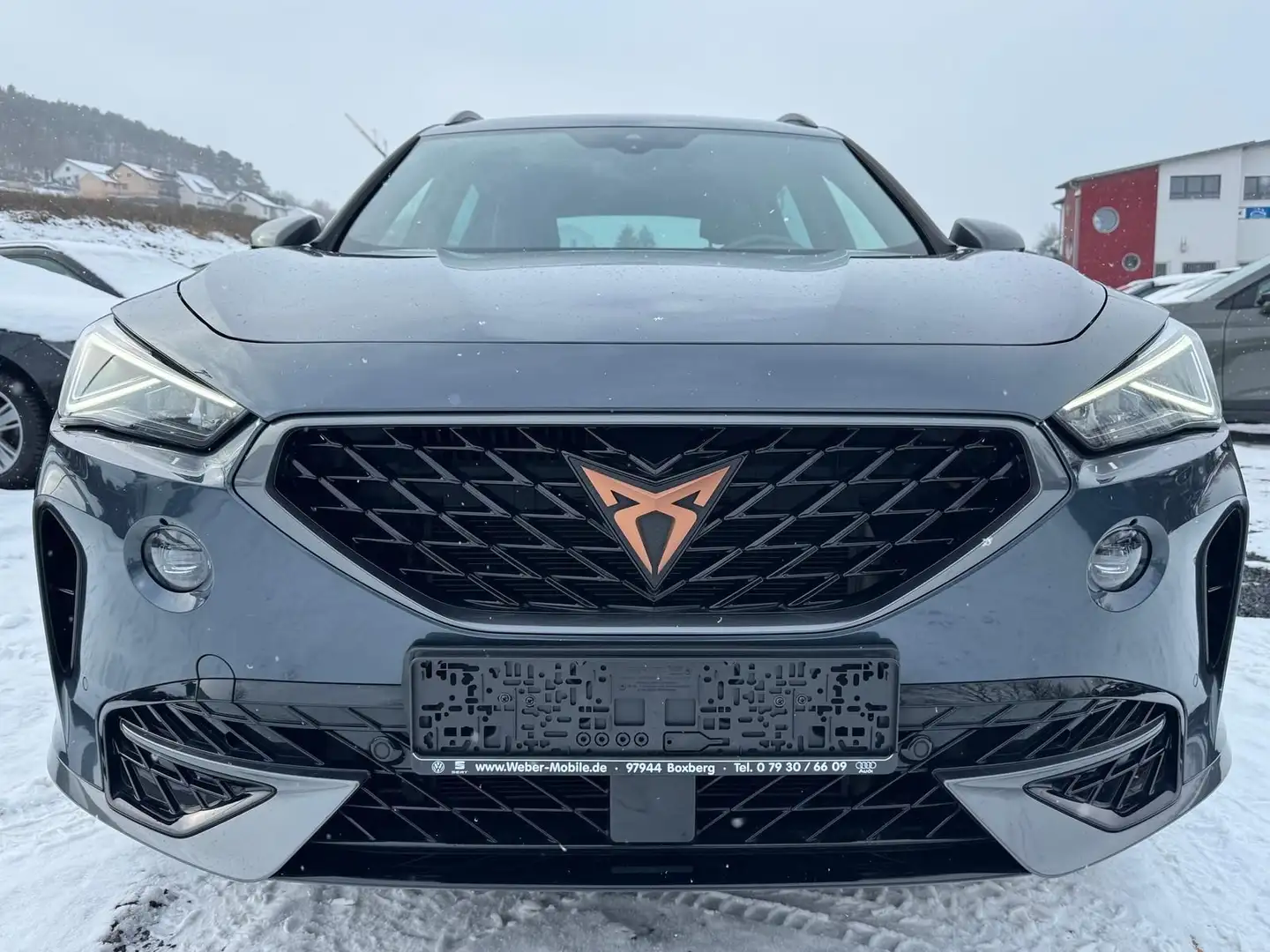 CUPRA Formentor 1.5 TSI *DSG*PDCHI+VO+KAMERA*SHZ*NAVI Gris - 2