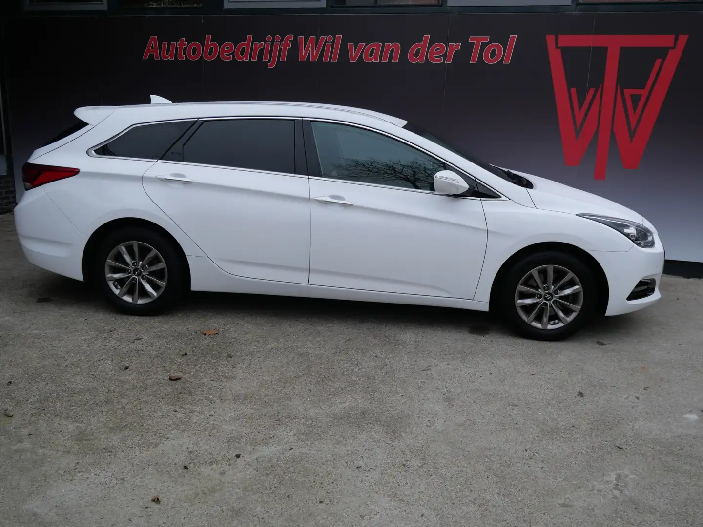 Hyundai i40 Wagon 1.6 GDI FINAL EDITION | CARPLAY | CAMERA | C Blanc - 1