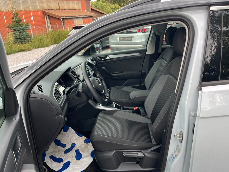 Volkswagen T-Roc ACC Pano LED Kamera Carplay SHZ BT DAB — photo 10