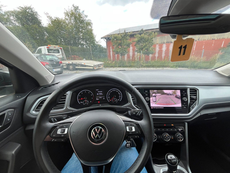 Volkswagen T-Roc ACC Pano LED Kamera Carplay SHZ BT DAB — photo 15