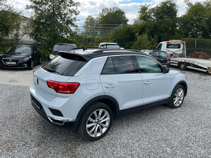 Volkswagen T-Roc ACC Pano LED Kamera Carplay SHZ BT DAB — photo 6