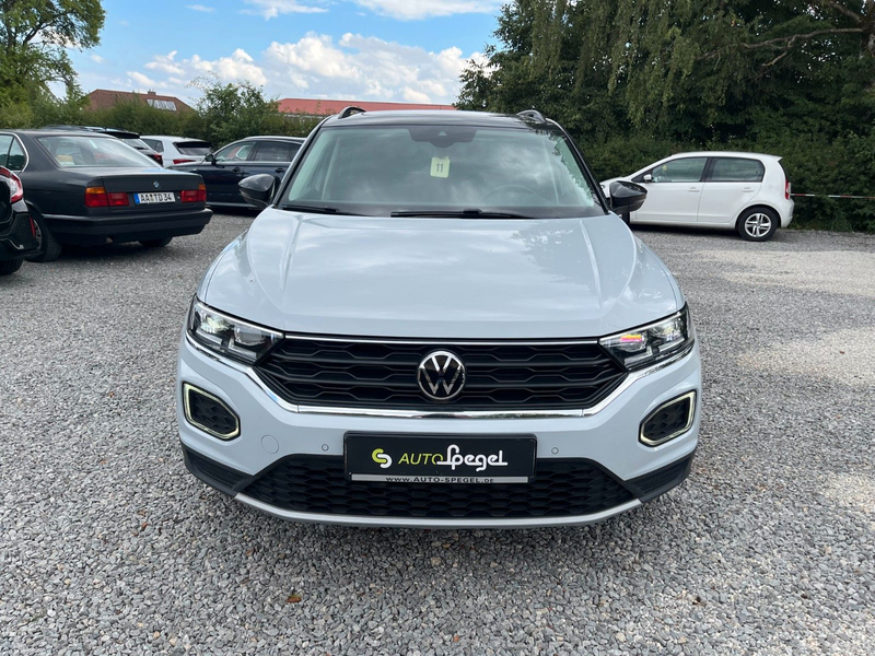 Volkswagen T-Roc ACC Pano LED Kamera Carplay SHZ BT DAB — photo 3