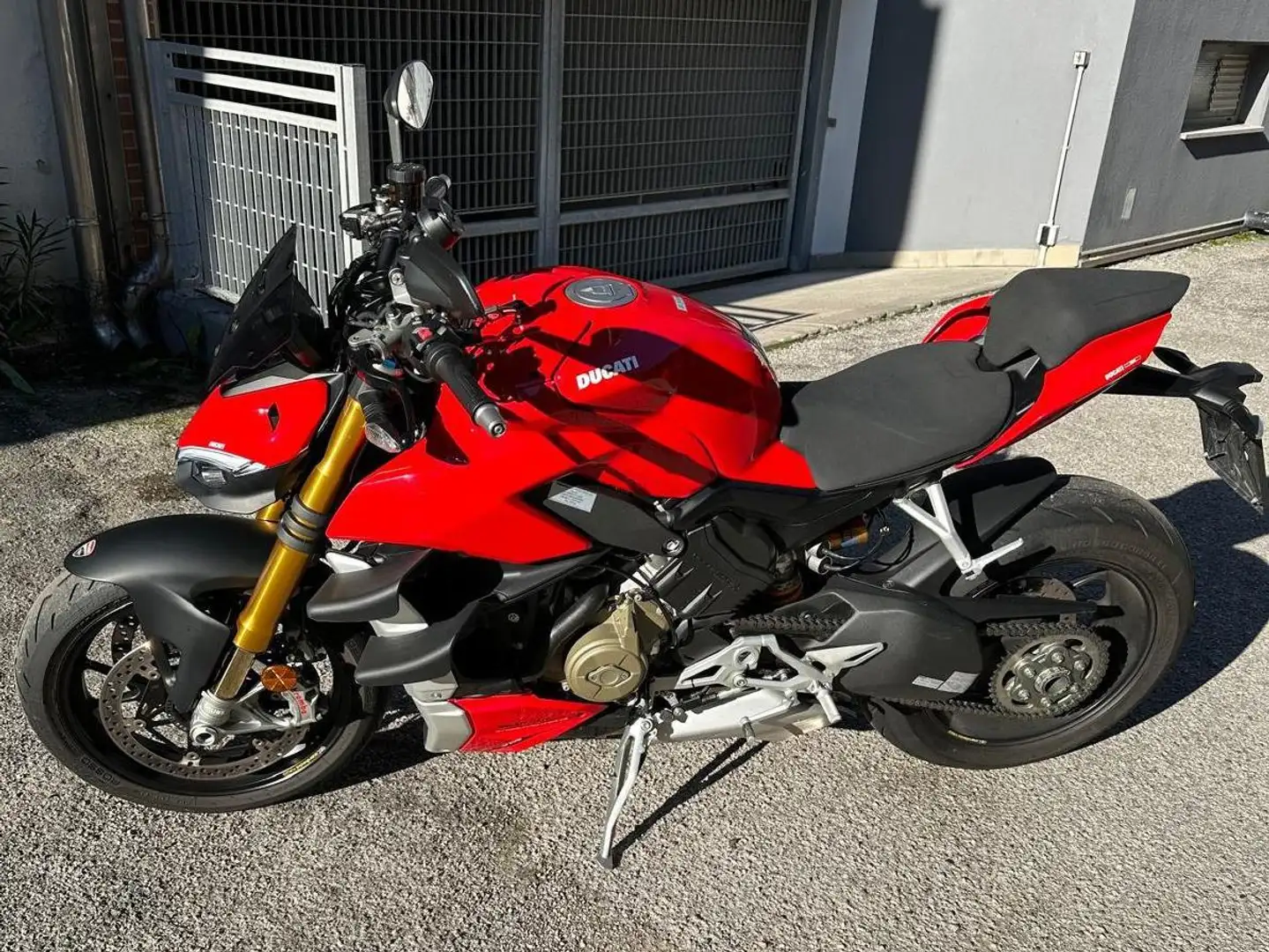 Ducati Streetfighter Streetfighter V4S Rouge - 1