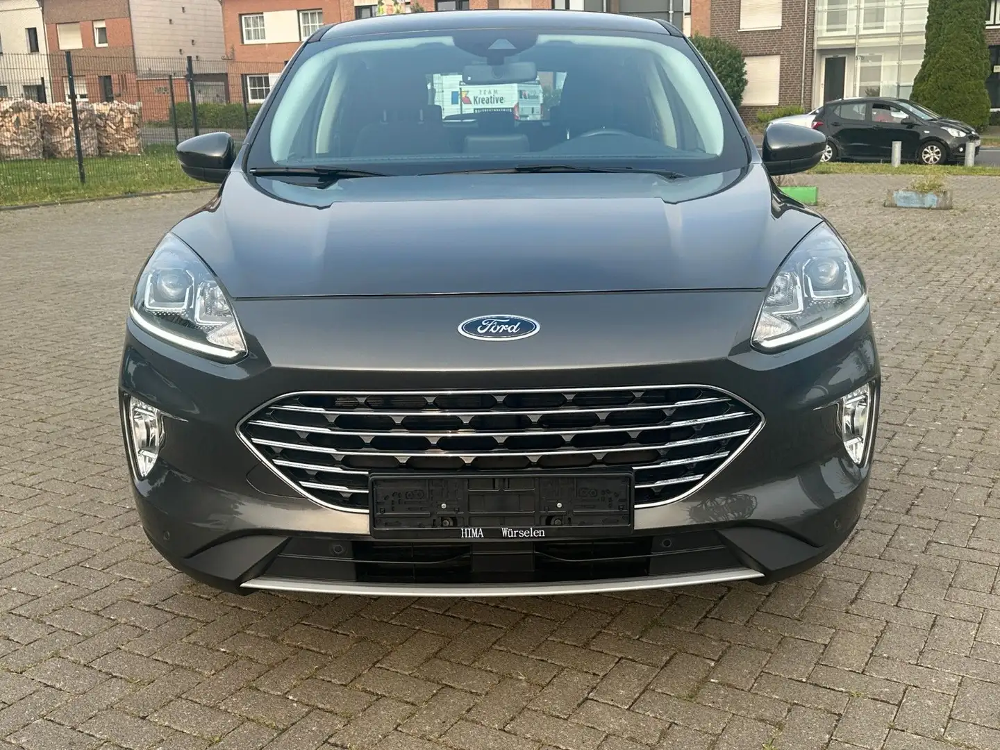 Ford Kuga Titanium Grau - 2