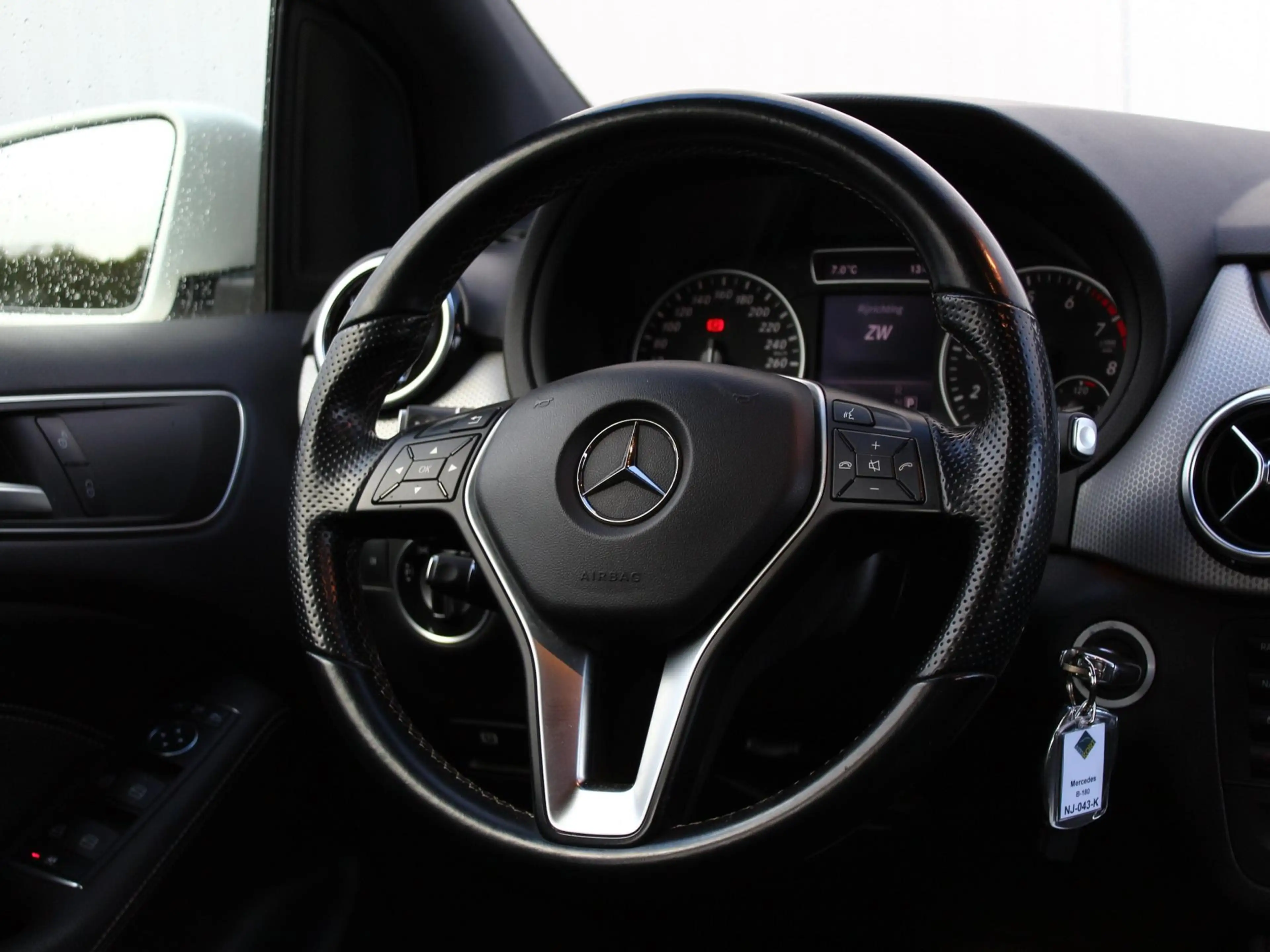 Mercedes-Benz B 180 | Lichtmetalen velgen | Achteruitrijcamera | Parke — photo 12