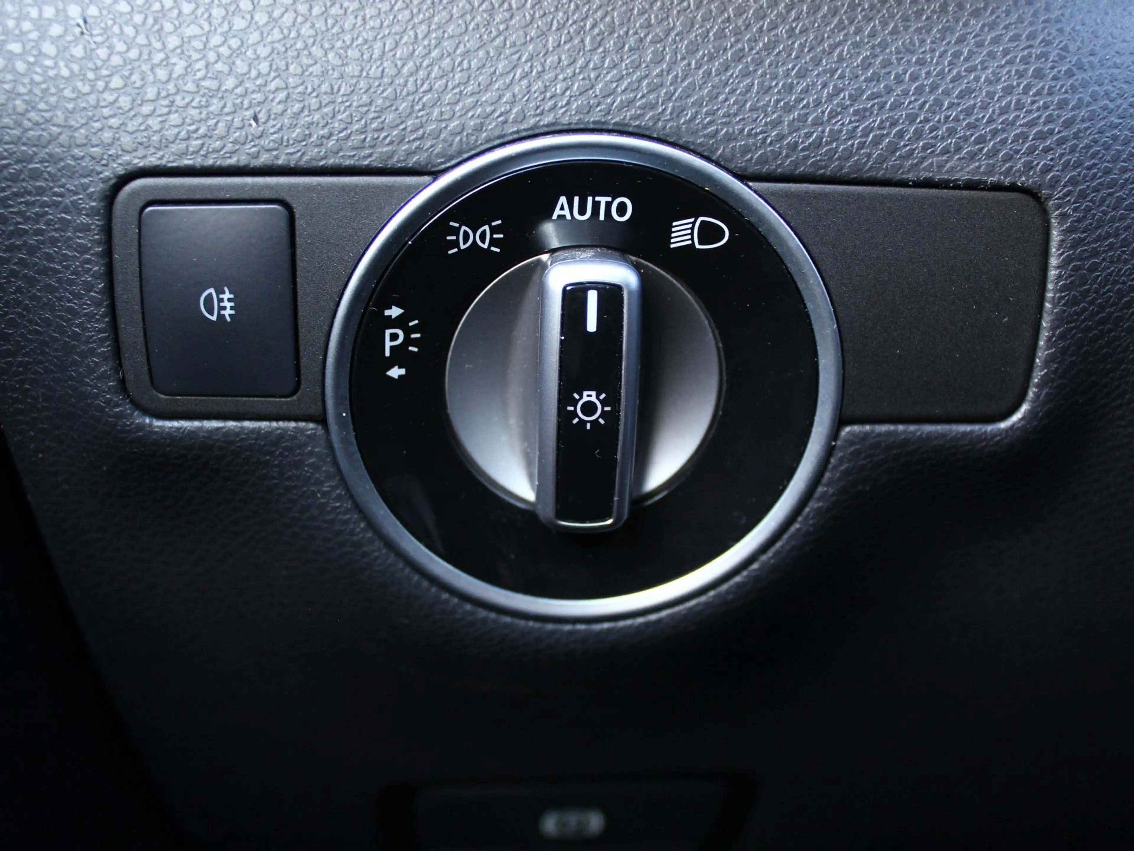 Mercedes-Benz B 180 | Lichtmetalen velgen | Achteruitrijcamera | Parke — photo 17