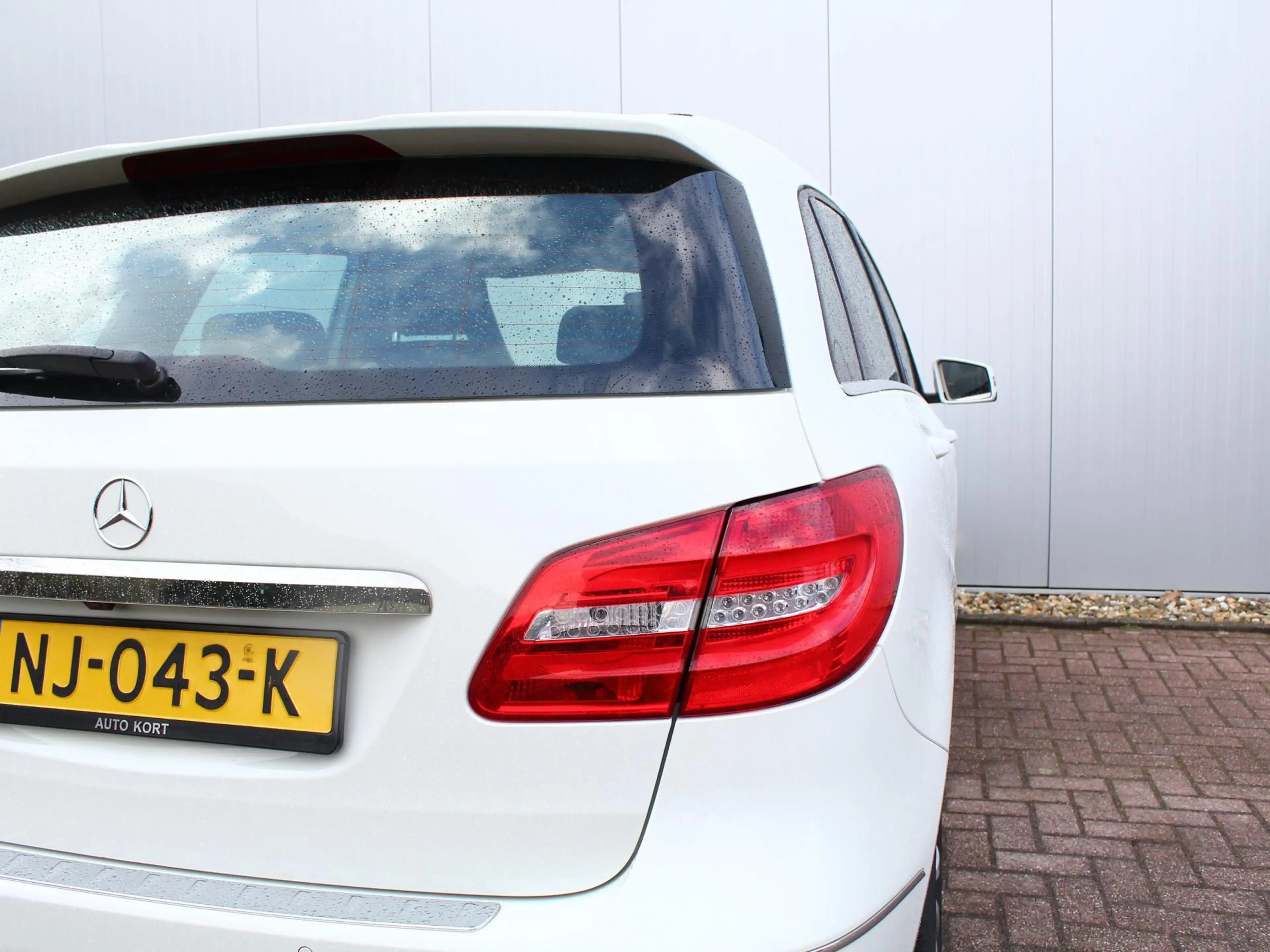 Mercedes-Benz B 180 | Lichtmetalen velgen | Achteruitrijcamera | Parke — photo 30