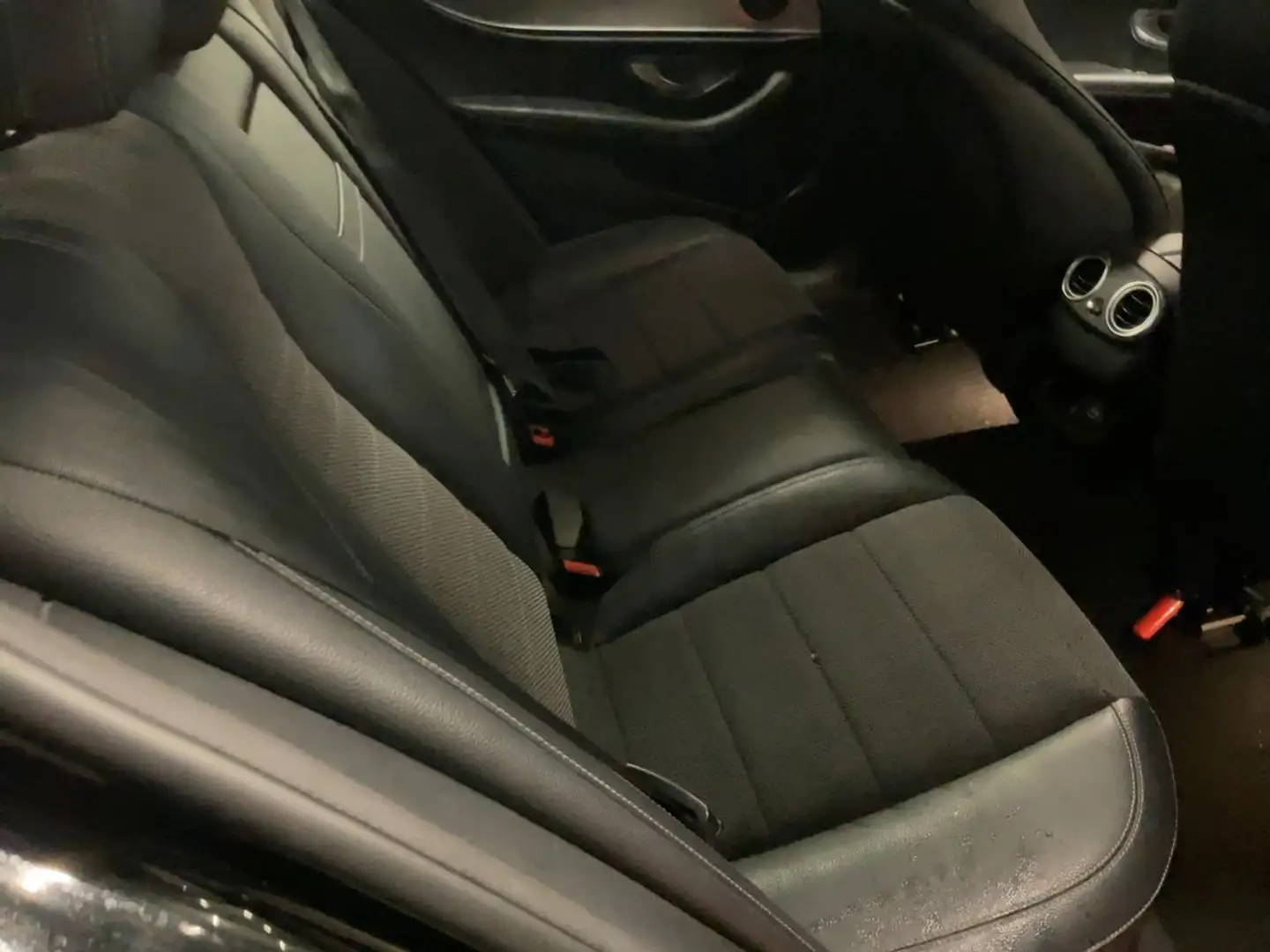 Mercedes-Benz 350 E-Klasse E 350e AMG Line Schwarz - 1