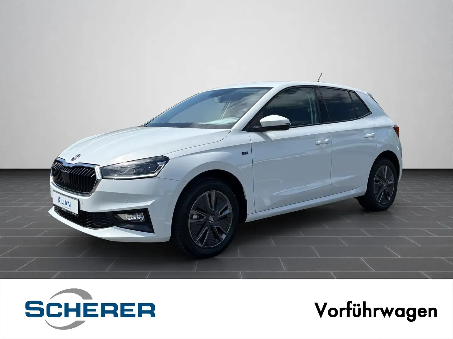 Skoda Fabia Tour 1,0 TSI DSG NAV ACC LED KAMERA CarPla Weiß - 1