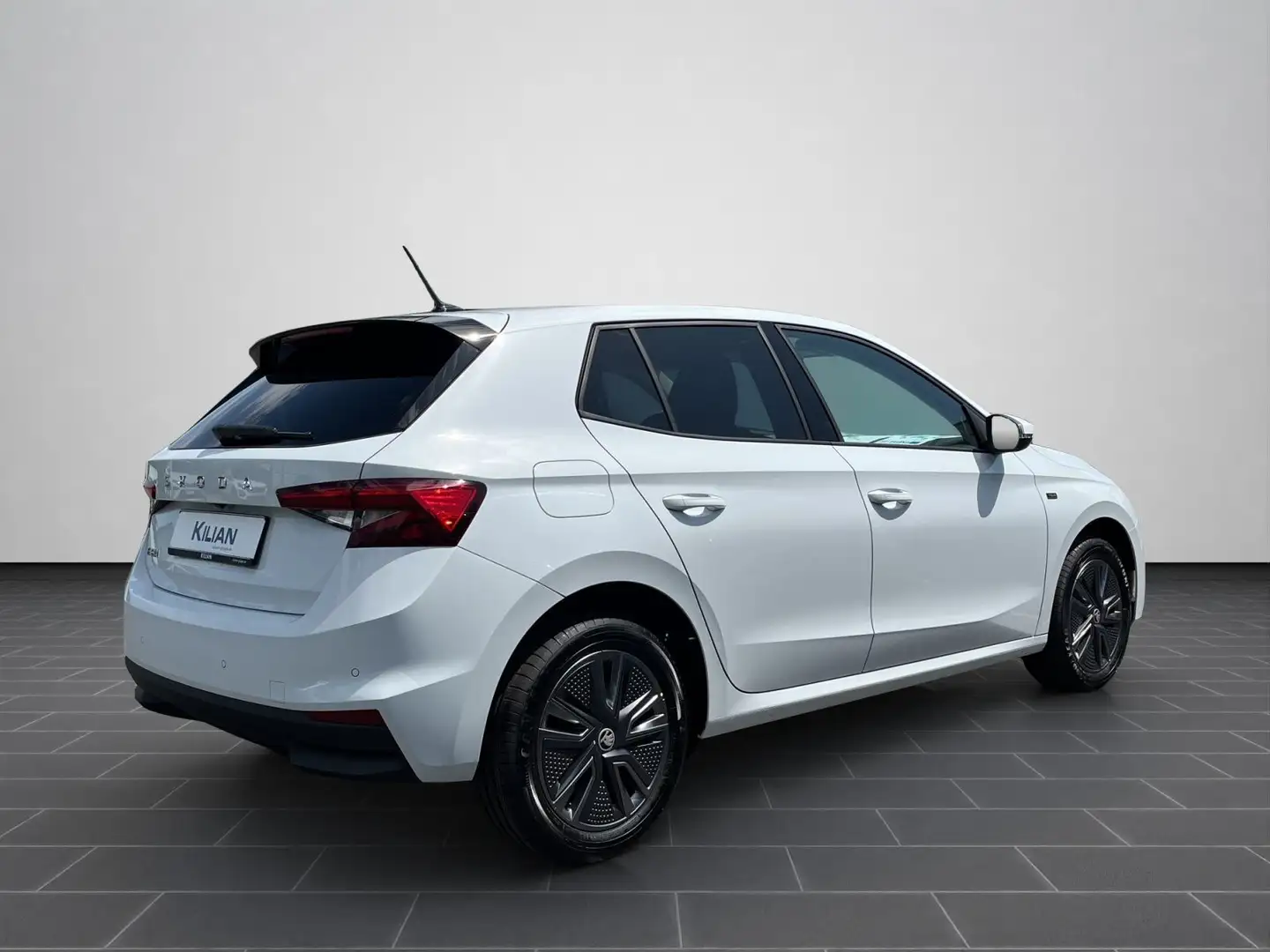 Skoda Fabia Tour 1,0 TSI DSG NAV ACC LED KAMERA CarPla Weiß - 2