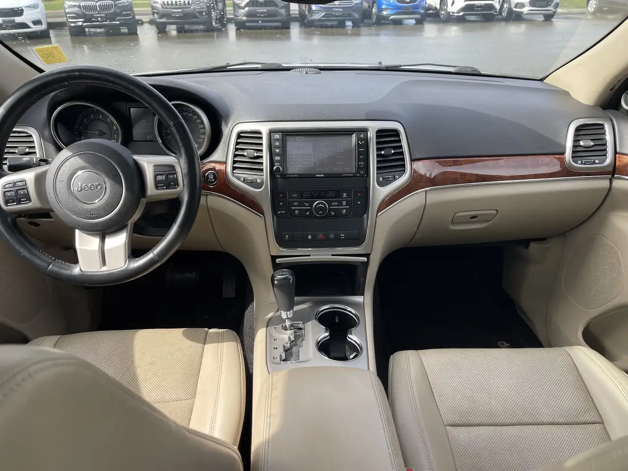 Jeep Grand Cherokee снимка Jeep Grand Cherokee