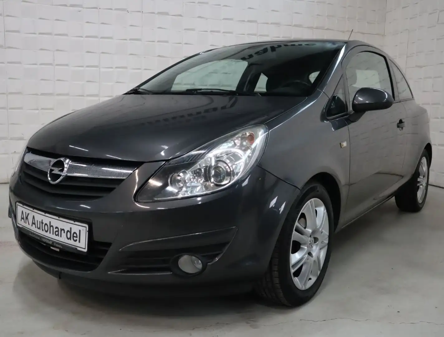 Opel Corsa D Innovation T.Leder Tempomat Klimaanlage Grau - 1