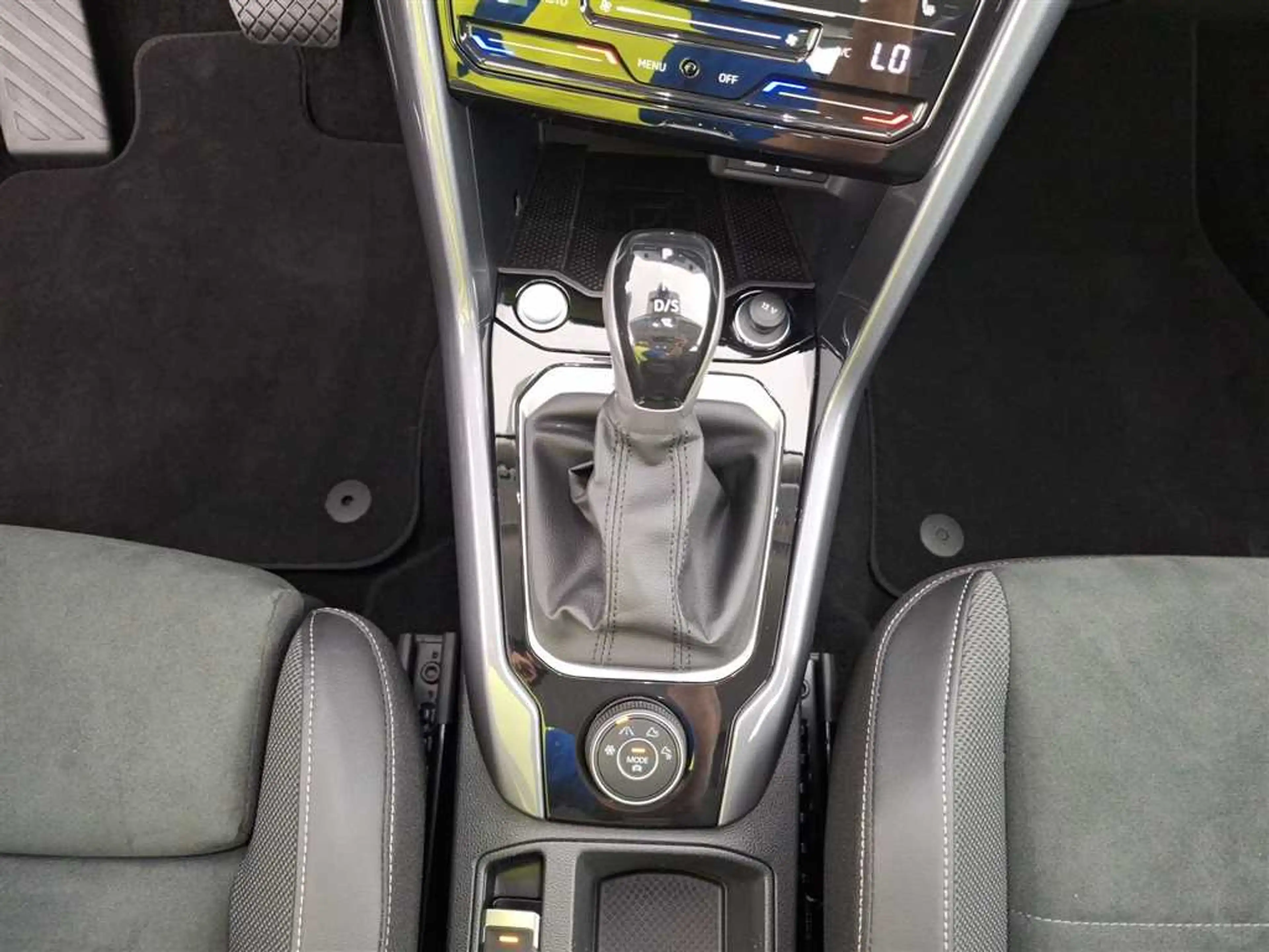 Volkswagen T-Roc Style 2.0 TDI DSG Allrad — photo 15