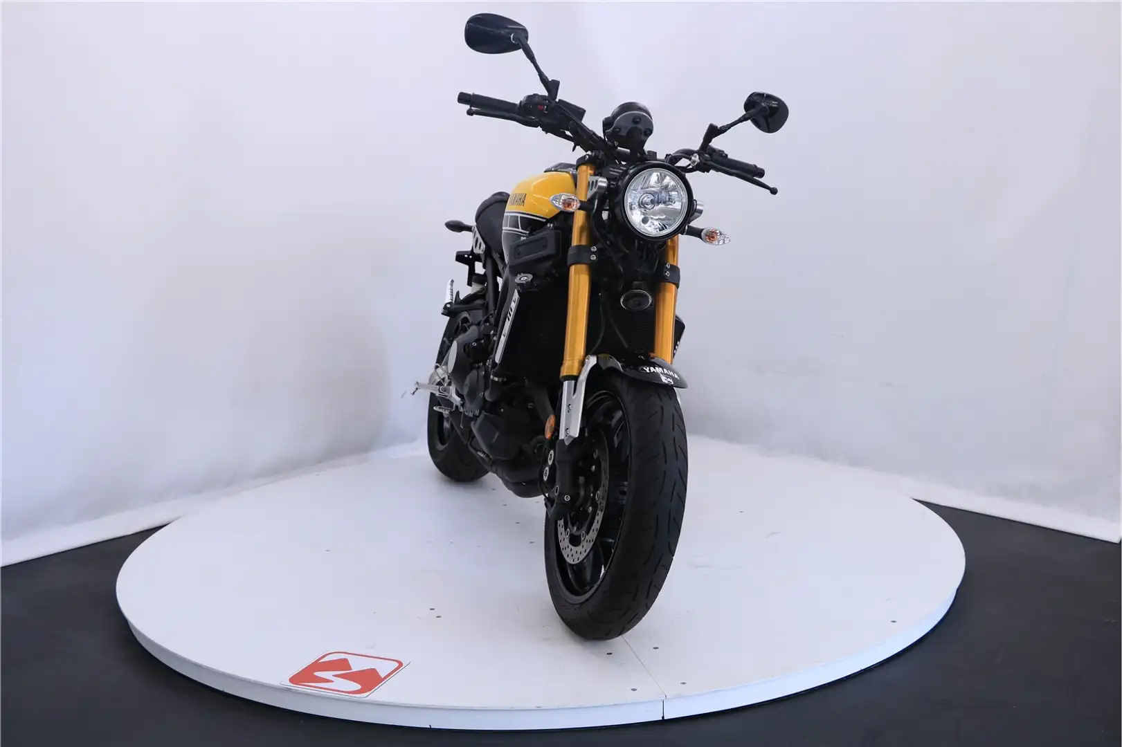 Yamaha XSR 900 - 2
