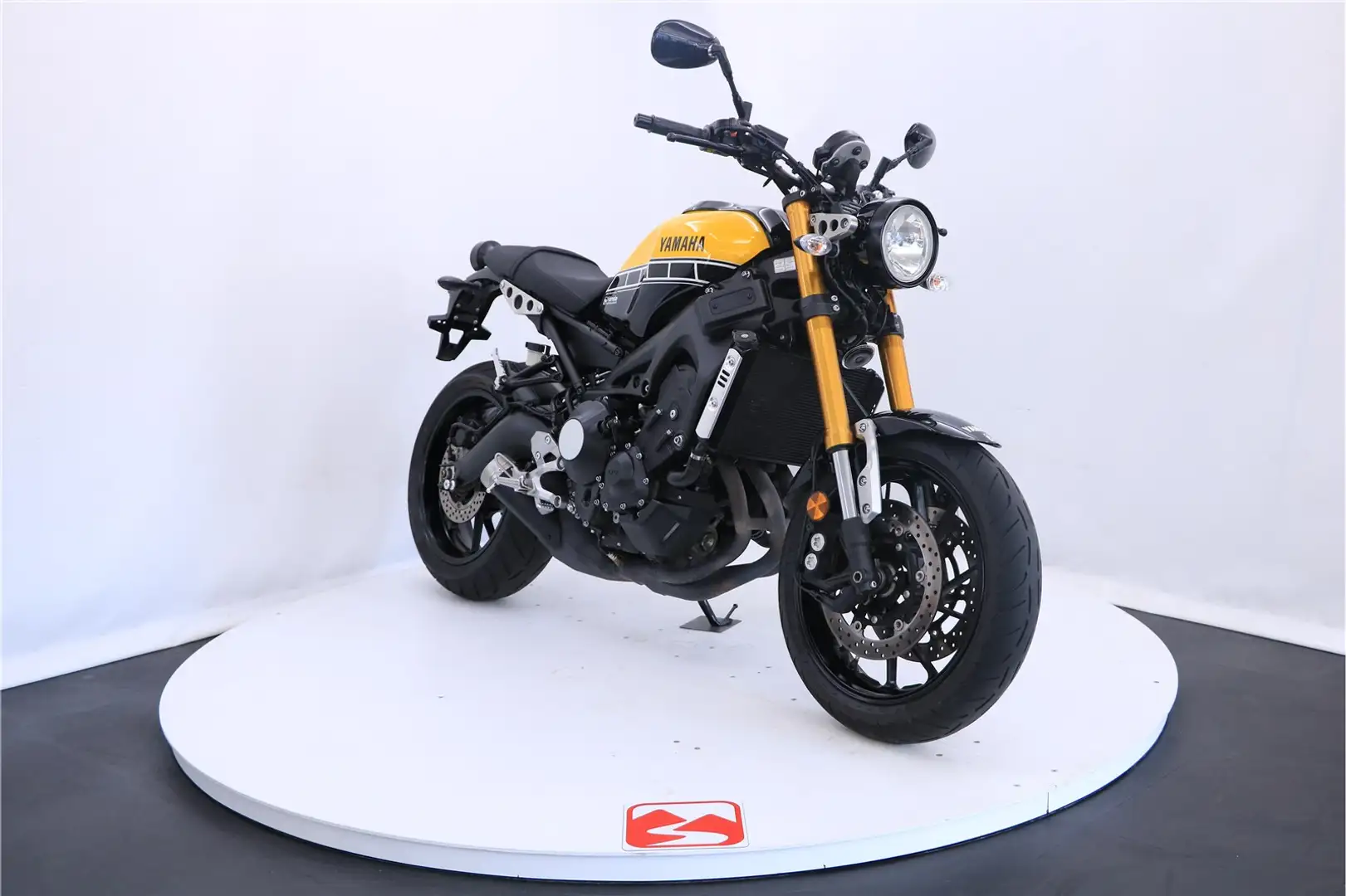 Yamaha XSR 900 - 1