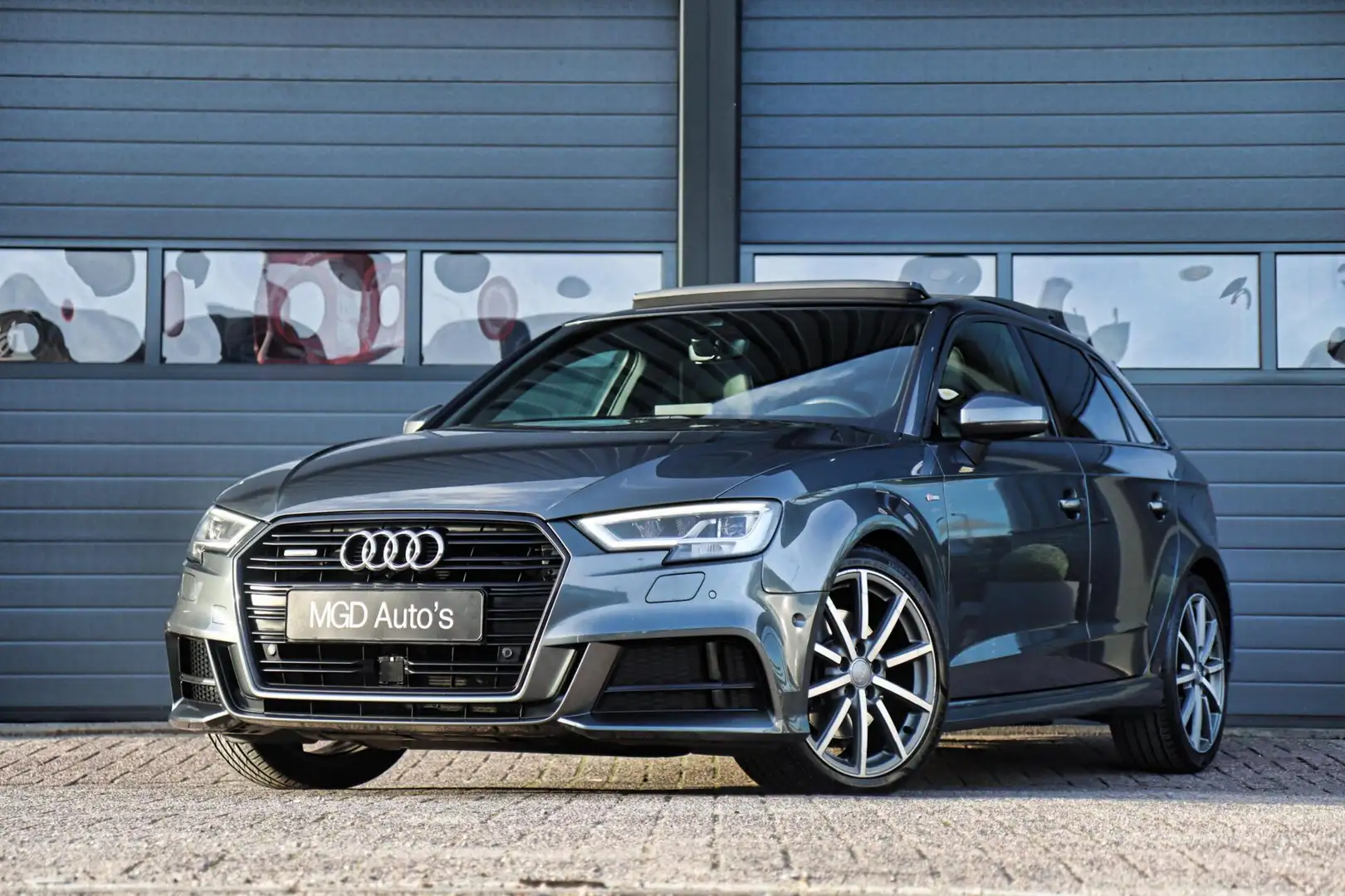 Audi A3 Sportback 2.0 TFSI Quattro 3x S-Line /LED/PANODAK/ Gris - 1