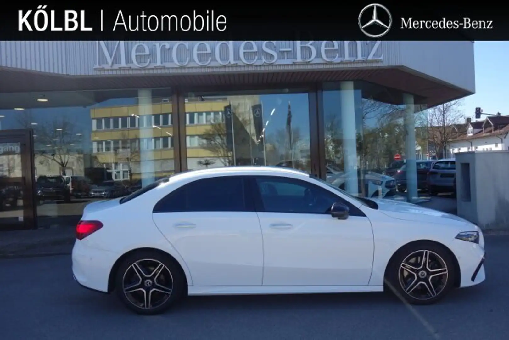 Mercedes-Benz A 220 A 220 d AMG MULTIB NIGHT MEMORY KAMERA KEYL TOT Fehér - 1