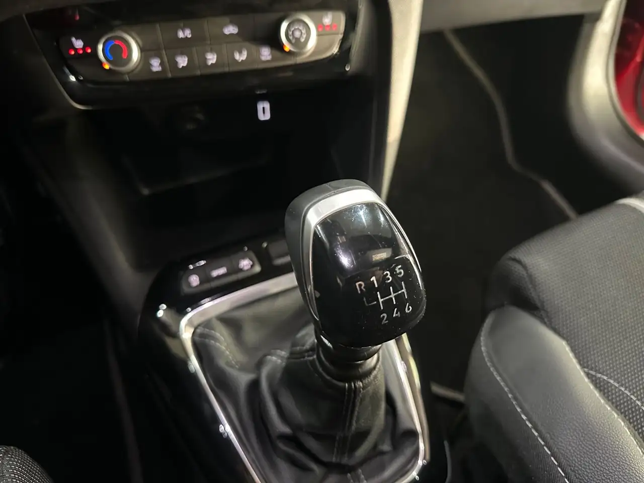 Opel Corsa F GS /APPLECAR / KAMERA / Assistent/ 1HAND 19
