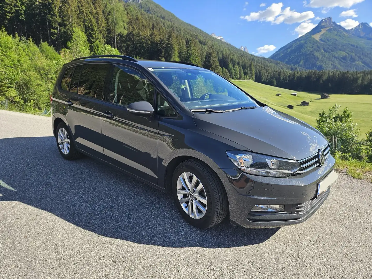 Volkswagen Touran Edition 1,6 SCR TDI Trendline Grau - 1