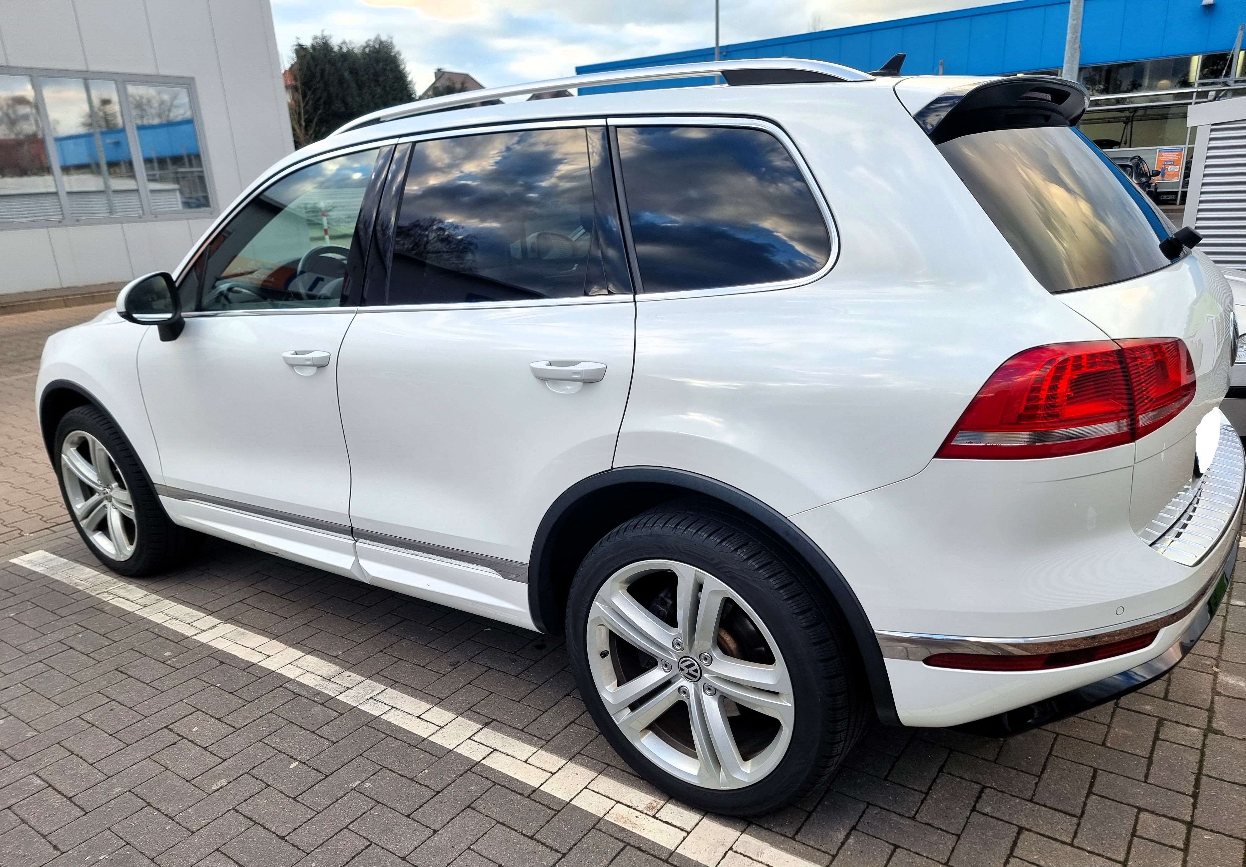 Second hand Volkswagen Touareg 3.0 TDI