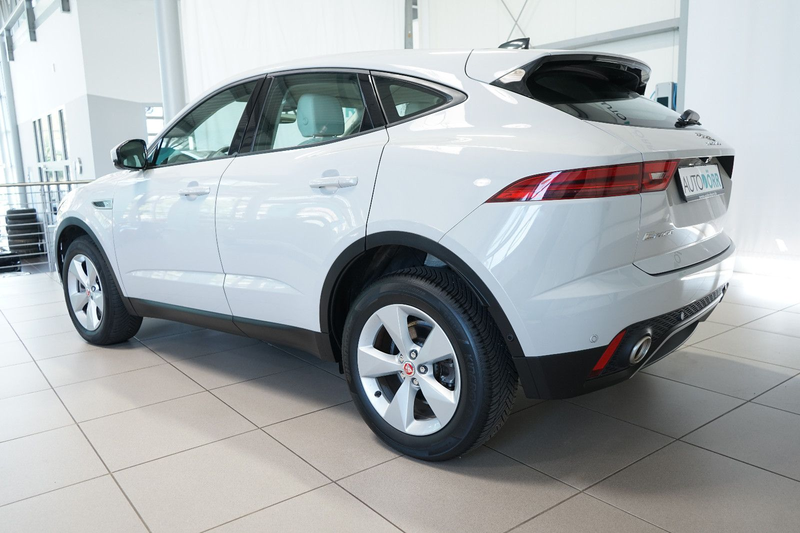 Jaguar E-Pace AWD SHZ+Leder+LED+360+Memory+KeylessEntry — photo 3