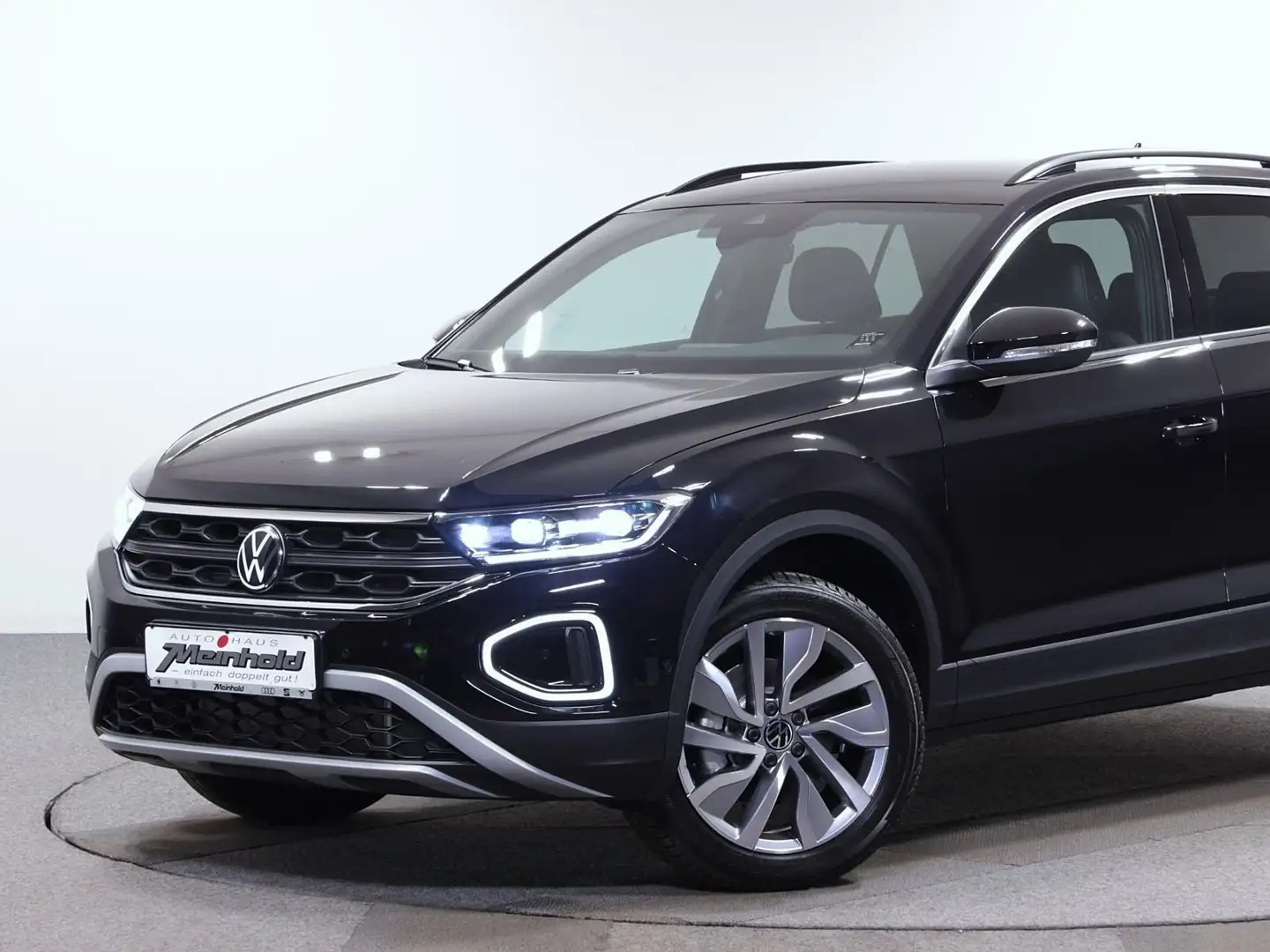 Volkswagen T-Roc 2.0 TDI DSG Goul,18" LED, AHK, Klima, Navi Schwarz - 2