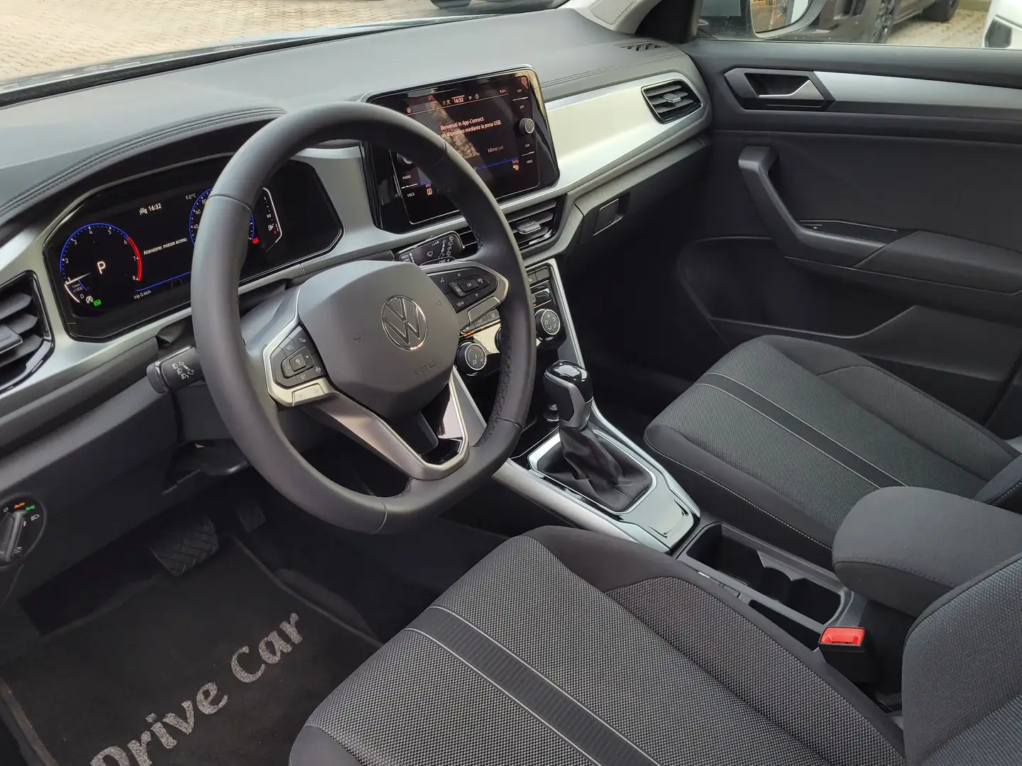 Volkswagen T-Roc 1.5 TFSI DSG 150CV CARPLAY LED ACC COCKPIT Nero - 2