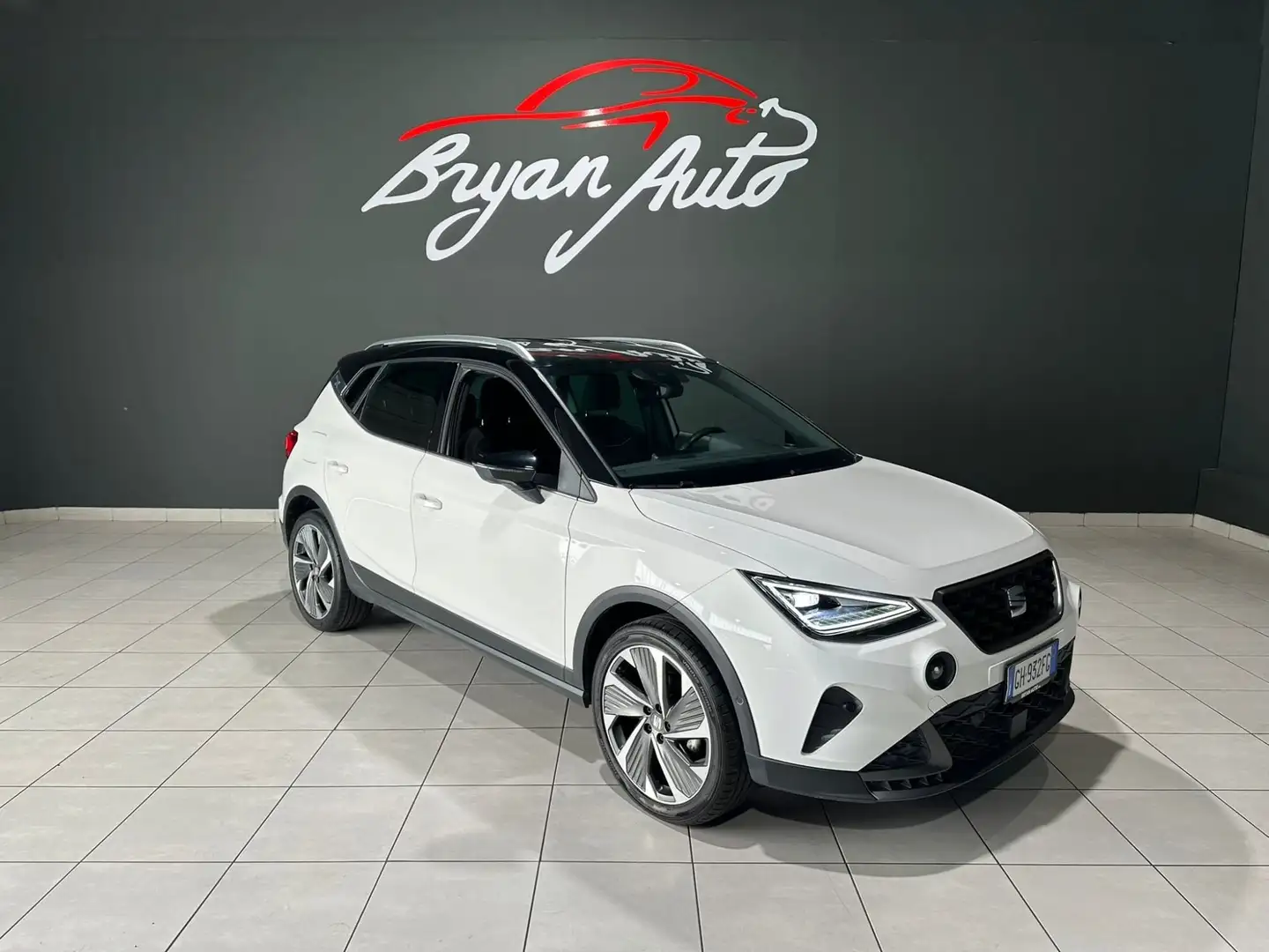 SEAT Arona 1.0 ecotsi FR 95cv Bianco - 2