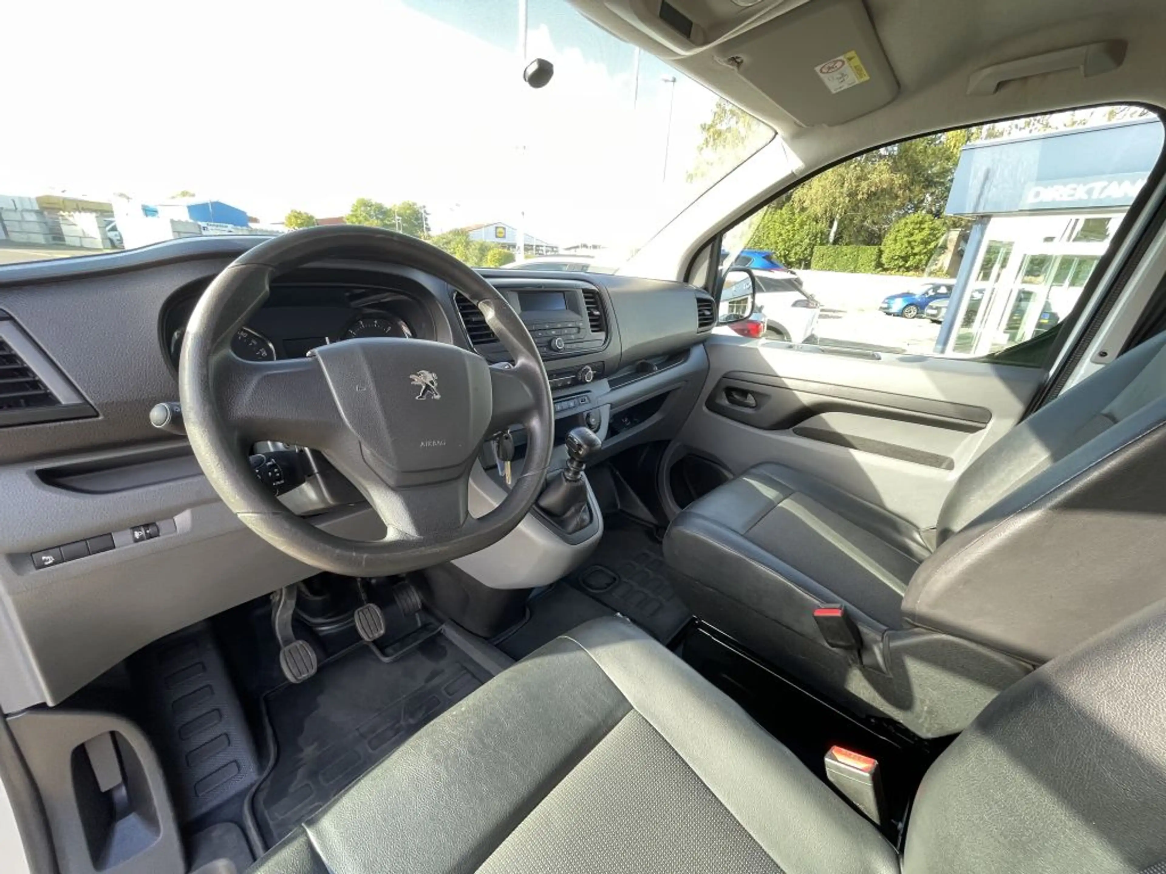 Peugeot Expert — photo 3