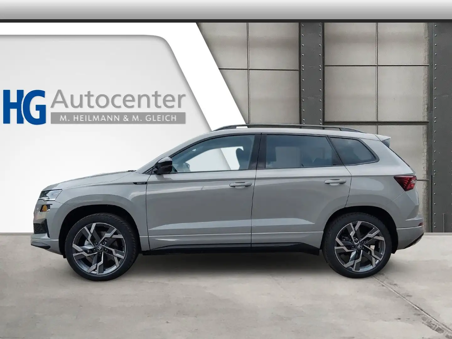 Skoda Karoq Sportline 2.0TSI 4x4 Pano AHK19"ACC Matrix Gris - 2
