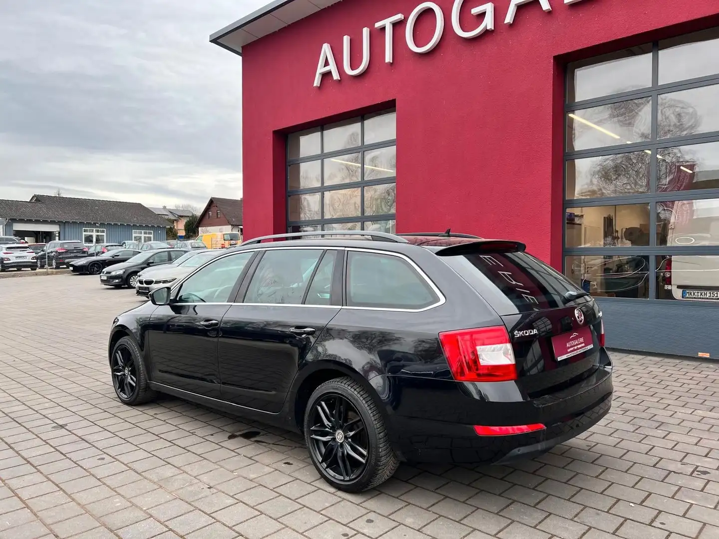 Skoda Octavia Combi Edition//NAVI//XENON//SHZ//2-ZONEN Czarny - 2