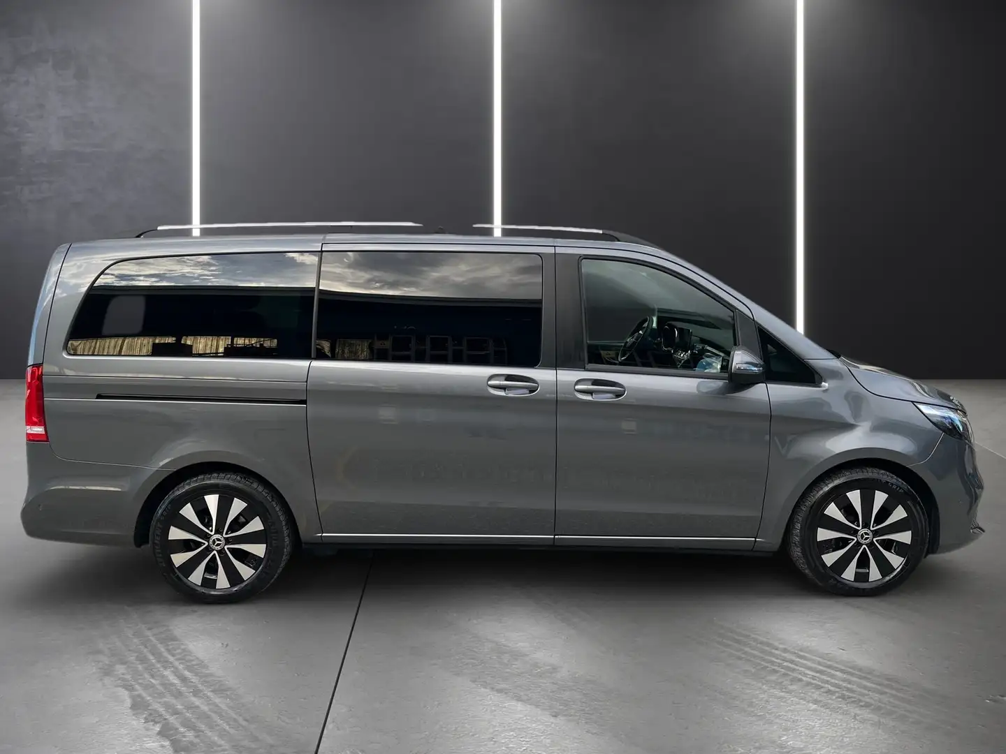 Mercedes-Benz V 220 d lang Grau - 2