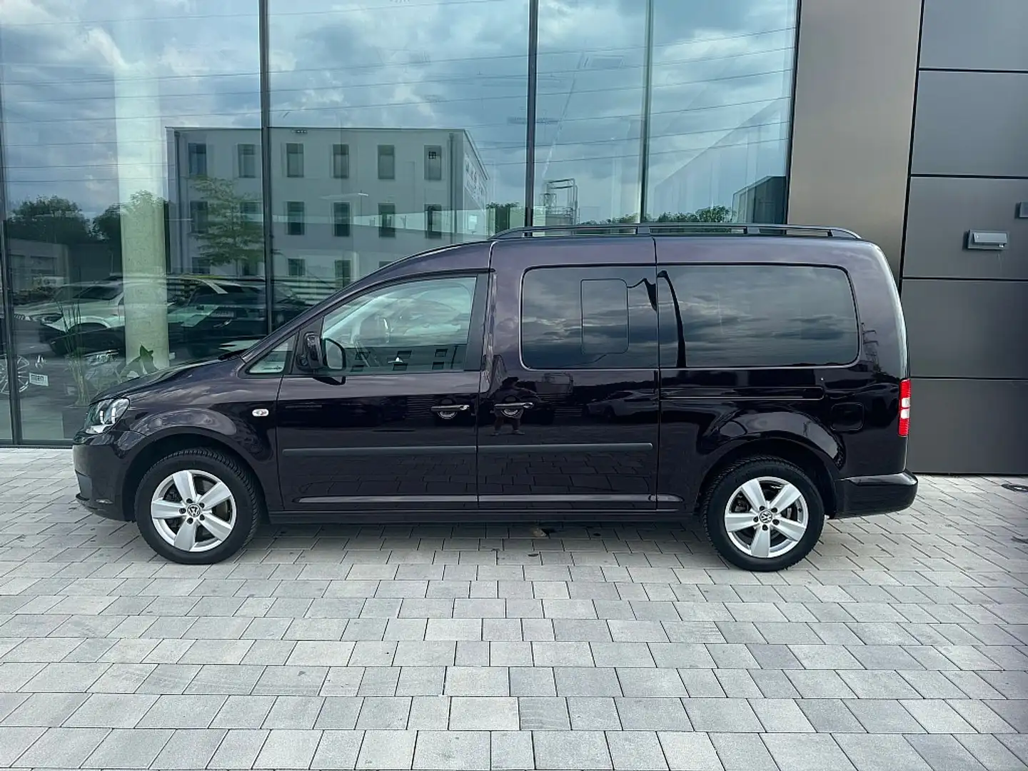 Volkswagen Caddy Kombi Maxi Comfortline BMT 1,6 TDI DPF Schwarz - 2