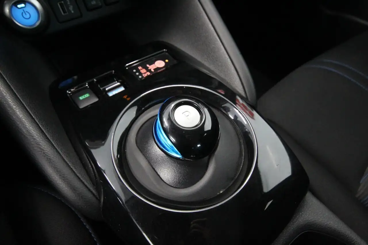 Nissan Leaf fotografie Nissan Leaf