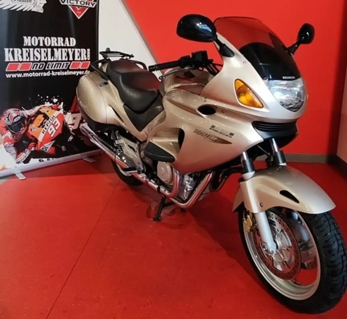 Honda NT 650 Gepflegter Zustand aus 2.Hand! Beige - 1