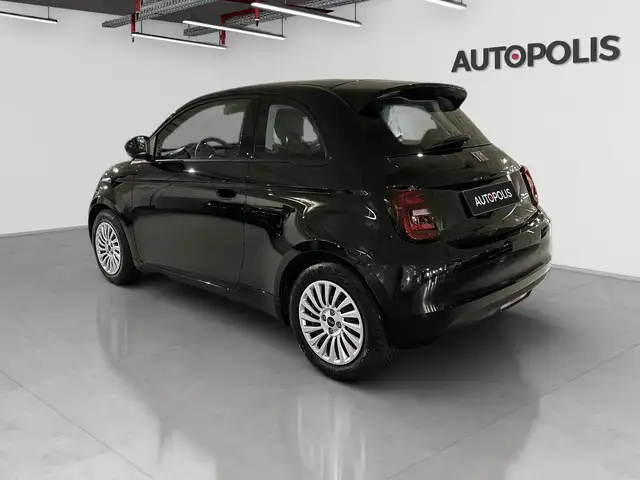 Fiat 500E view 13
