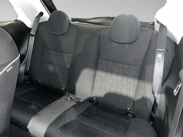 Fiat 500E view 11