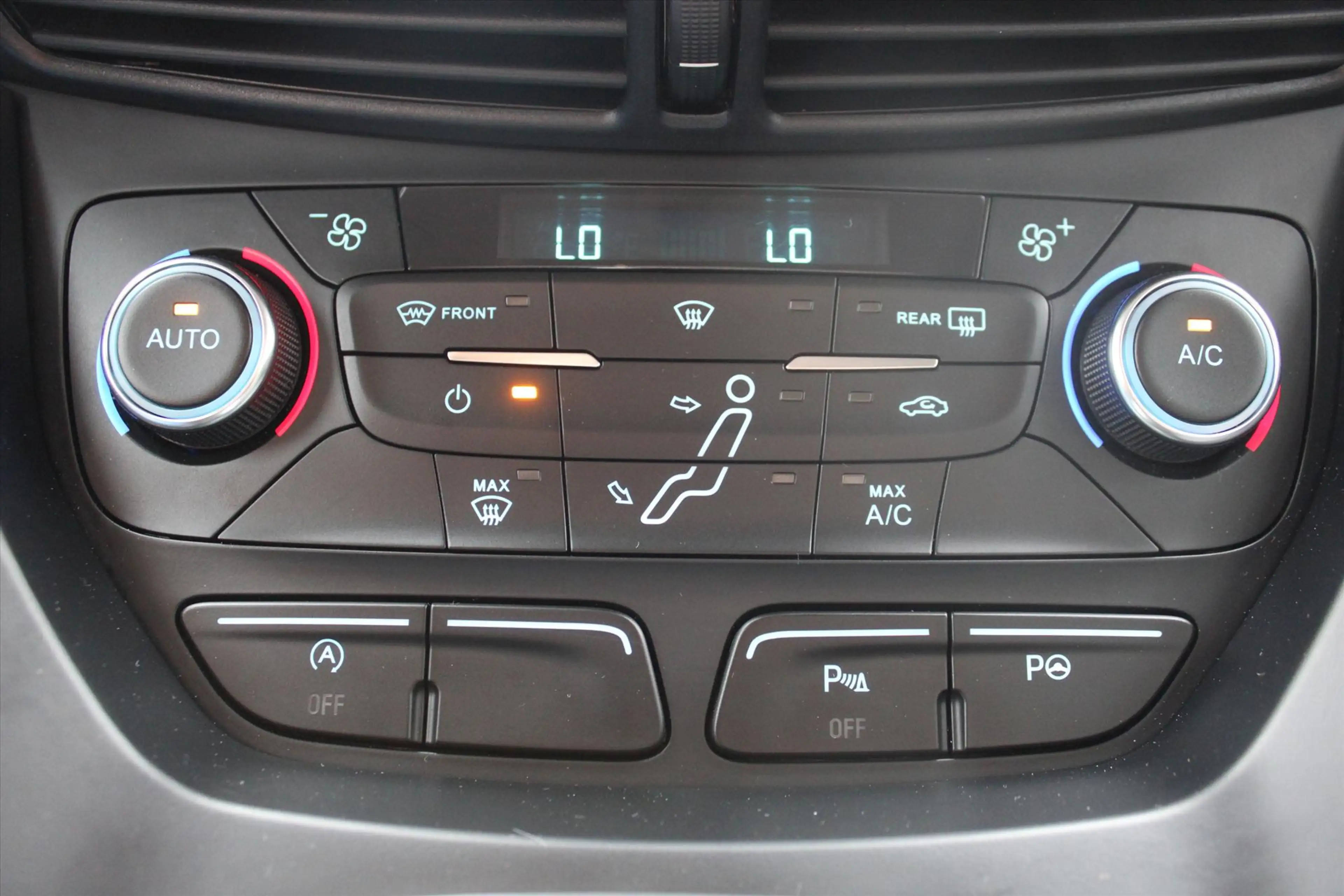 Ford C-Max 1.0 EcoBoost *Titanium* | Trekhaak | Cruise & Clim — photo 11