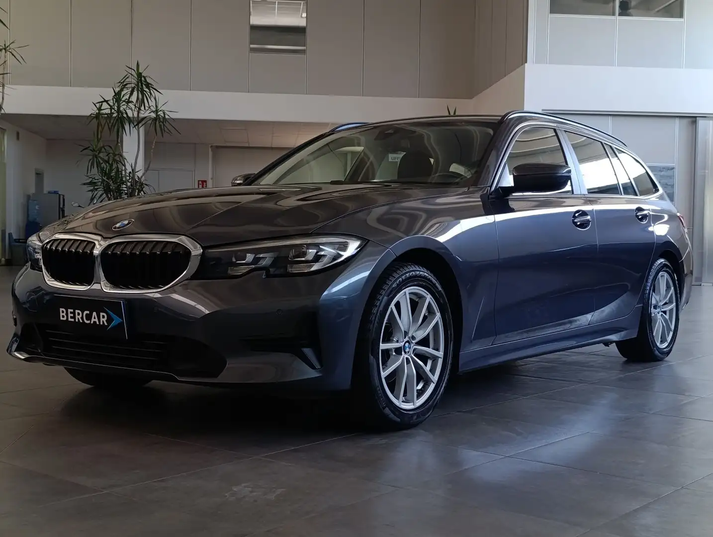 BMW 318 318i Touring Business Advantage - 1