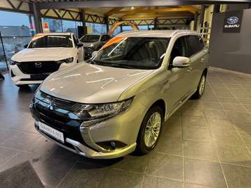 Outlander 2.0i 4WD PHEV Intense
