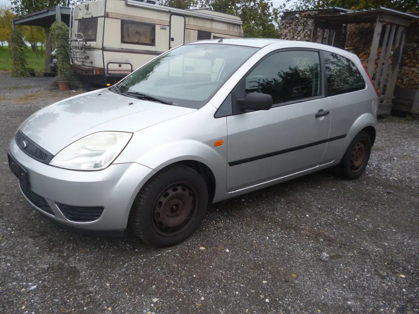 Ford Fiesta Fiesta 3-Türer 1.3 Viva X, Klima, TÜV 06/26 Silber - 2