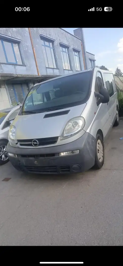 Opel Vivaro 1.9 CDTi L2H1 Blanco - 1