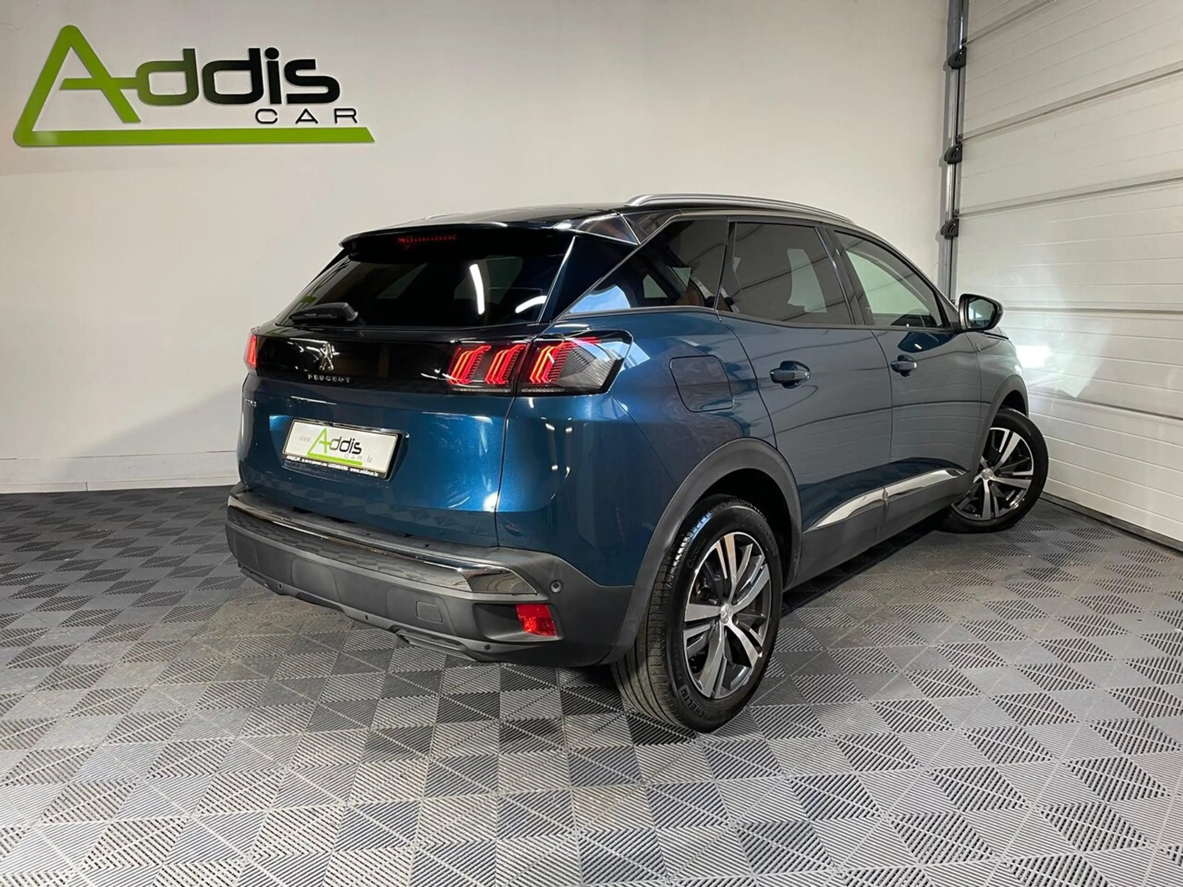 Peugeot 3008 1.5 BlueHDI 130 ALLURE ROAD TRIP I-COCKPIT GPS — photo 2