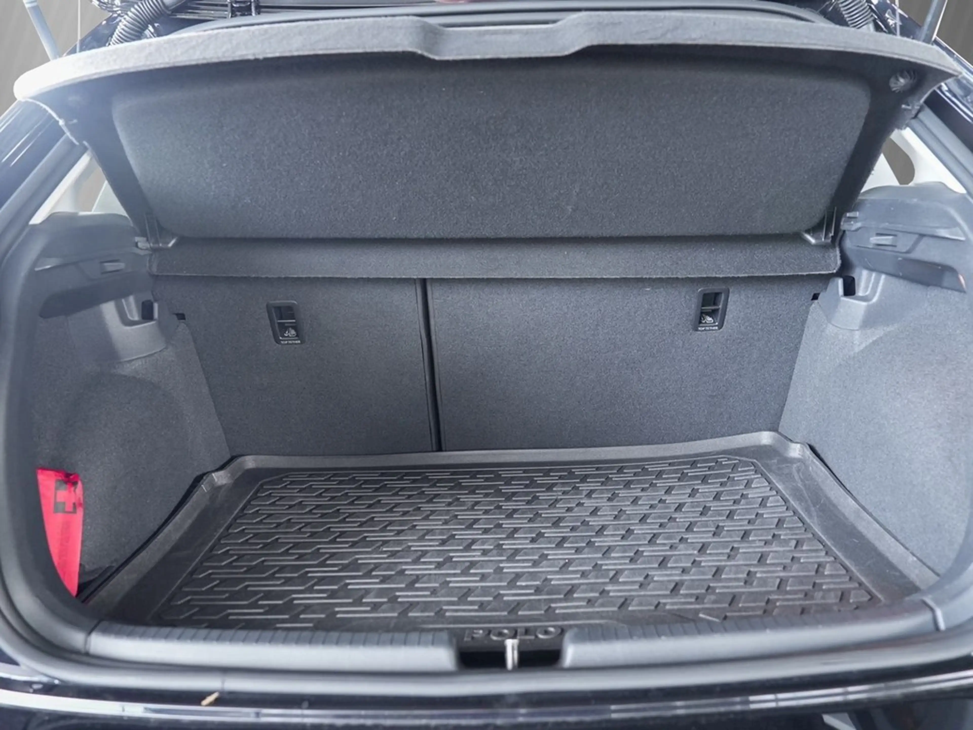 Volkswagen Polo VI 1,0 TSI Style,Matrix-LED,Panoramadach,App-Co... — photo 6