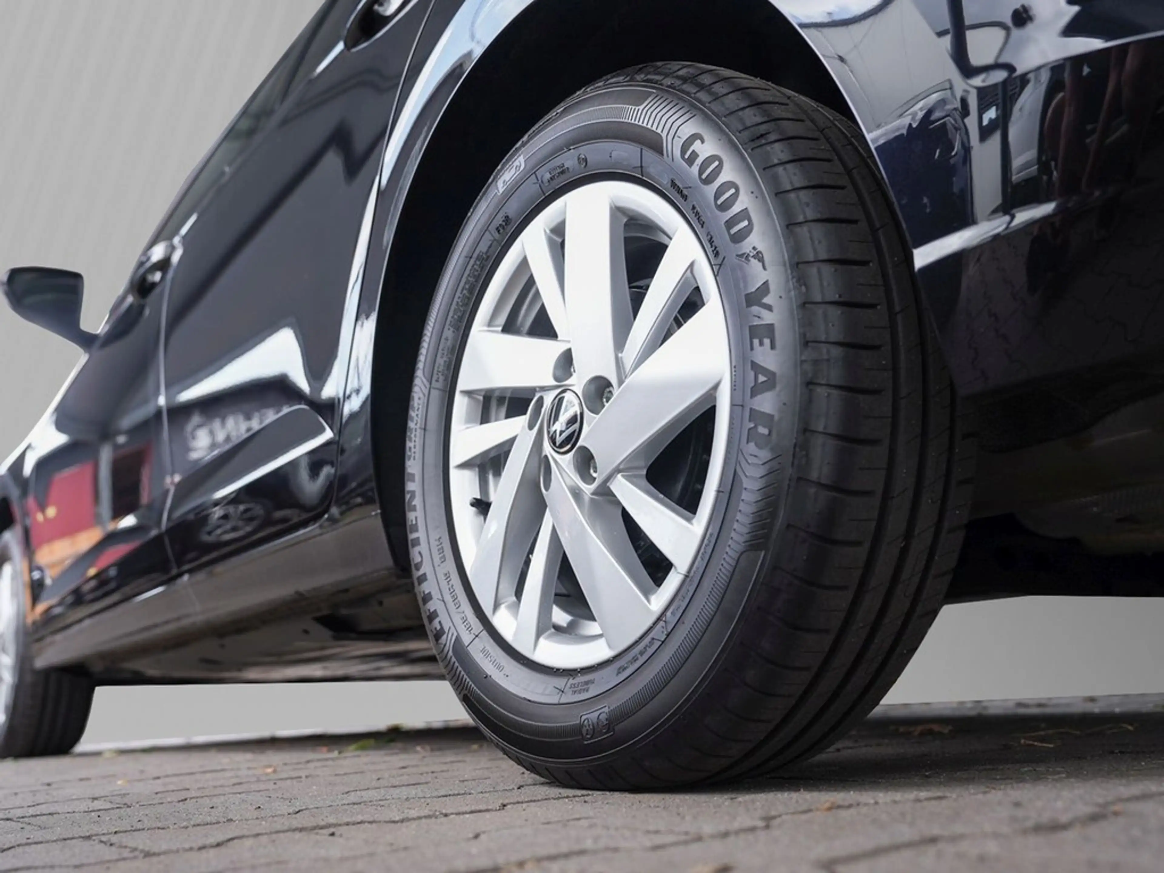 Volkswagen Polo VI 1,0 TSI Style,Matrix-LED,Panoramadach,App-Co... — photo 5